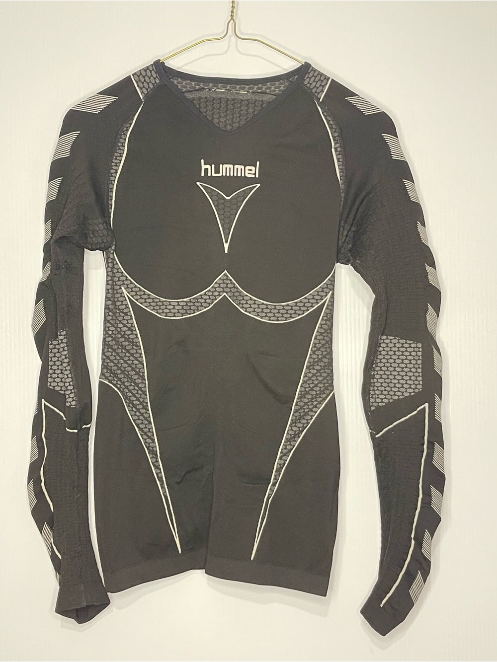Hummel Black Long-Sleeve Athletic Crew Neck Sweater with White Contrast